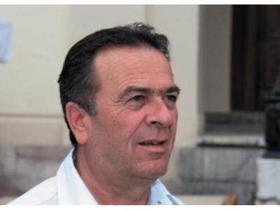 Απολογισμός και  "βολές" προς ...