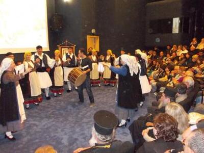 Πάτρα: Παραδοσιακή μουσικοχορευτική εκδή...