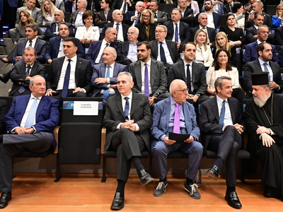 Χωρίς τον Σαμαρά η παρουσίαση του βιβλίο...