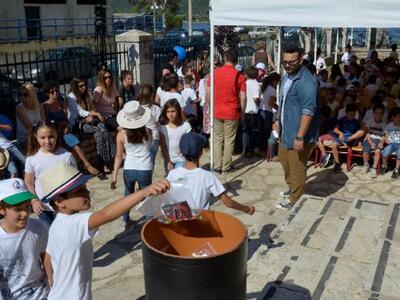 Δυτική Ελλάδα: Οι πρώτοι μαθητές δημοτικ...
