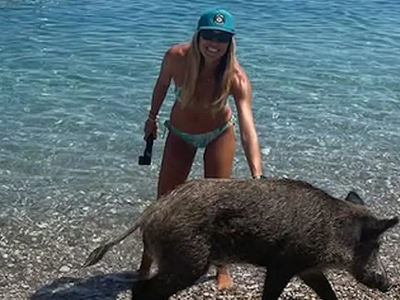 Μαριέττα Χρουσαλά: Μπάνιο με γουρούνια σ...