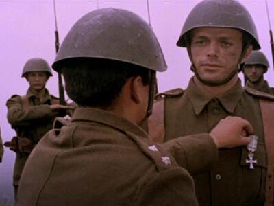 "28η Οκτωβρίου ώρα 5:30".