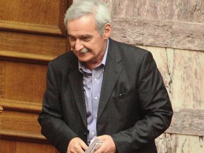 Ν. Χουντής: Δεν είναι σωστό ο Γιούνκερ ν...