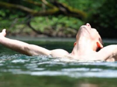 Σκηνή από την "Απέναντι όχθη"