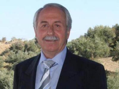 Ο Κώστας Μπουρδούλης συμπορεύεται με τον...