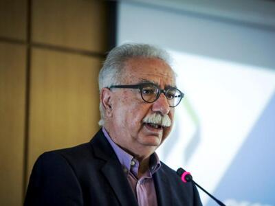 Εξηγήσεις από τον Πρύτανη του Οικονομικο...