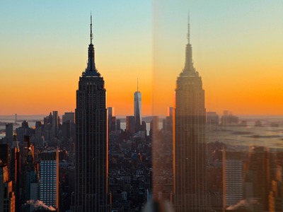 Νέα Υόρκη: To Empire State Building φωτί...