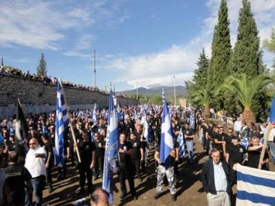 Επίδειξη δύναμης της Χρυσής Αυγής στην Π...