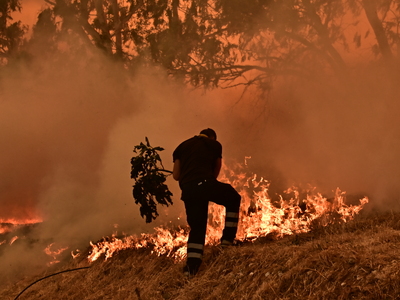 Πυρκαγιά στον Άγιο Στέφανο στη περιοχή Δ...