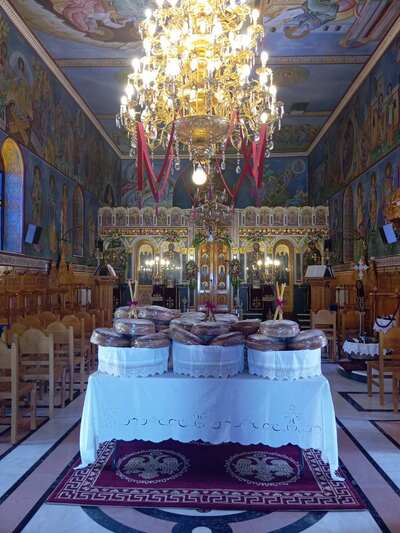 Ιερά πανήγυρη στο ναό Κοιμήσεως της Θεοτόκου στην Παραλία Πάτρας(ΦΩΤΟ) | Molonoti News