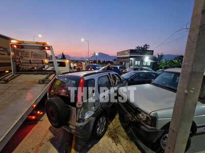 Πάτρα: Απίστευτο τροχαίο στην Κανελλοπού...