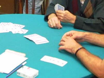 Οι νέοι φεύγουν από το τσιγάρο και τις ο...