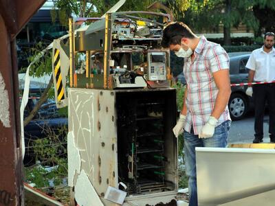 Φθιώτιδα: Ανατίναξαν ΑΤΜ και βούτηξαν τα χρήματα 