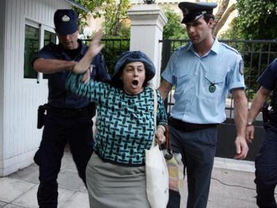 «Ξαναχτύπησε» η Ελένη Λουκά - ΔΕΙΤΕ ΤΟ ΒΙΝΤΕΟ