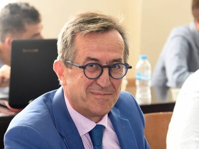 O λαός και η κοινωνική ανάγκη θα φέρουν ...