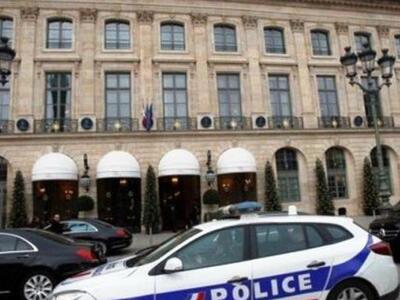 "Έγδυσαν" πριγκίπισσα μέσα σε ...