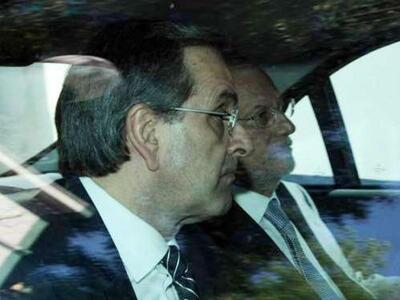 Με το δίλλημα Ευρώπη ή δραχμή κατεβαίνει...