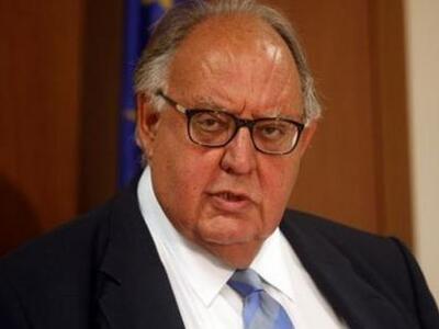 Πάγκαλος: "Εκτός νόμου και άμεσα η ...