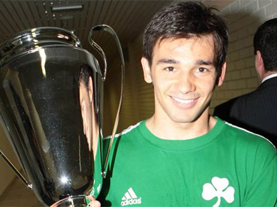 H Manchester United καλεί τον Σωτήρη Νίνη