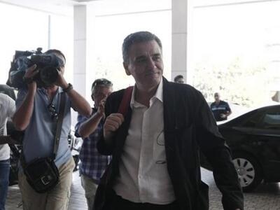 Συνάντηση  Τσακαλώτου - Σταθάκη με τους θεσμούς