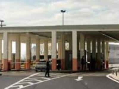 Ν. Τσούκαλης: Ερώτηση για μαγνητικές πύλ...