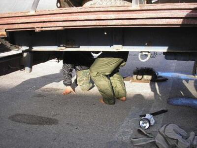 Πάτρα: Κρύφτηκαν πρόχειρα και...τους εντόπισαν