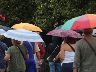 Καιρός Δευτέρα: Βροχές και καταιγίδες στ...