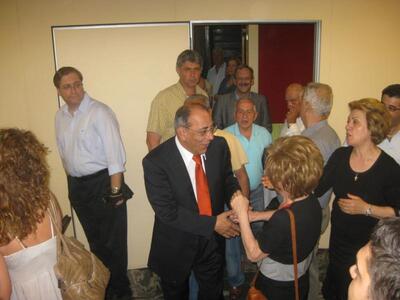 Επίθεση Παπαδημάτου σε όσους "εκποι...