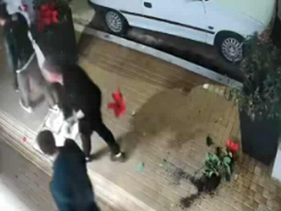 Πάτρα: Βανδάλισαν τον χριστουγεννιάτικο ...