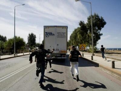 Πάτρα: Μετανάστες ξυλοκόπησαν τηλεοπτικό συνεργείο