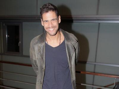 Με πανέμορφη μελαχρινή συνοδό εντόπισε ο...