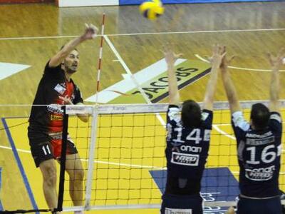 Η Παναχαϊκή ψάχνει τη νίκη σήμερα στο εκ...