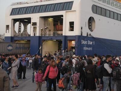 Ακόμη 1554 πρόσφυγες στο λιμάνι του Πειρ...