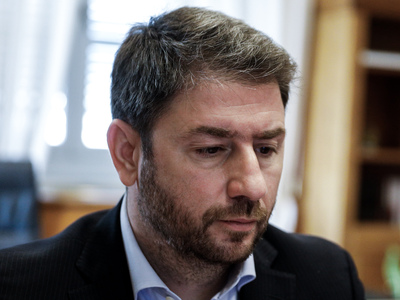 Γιατί ο Ανδρουλάκης γίνεται στόχος της Ν...