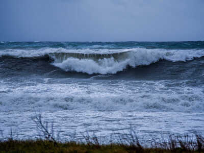 Κυπαρισσία: Κύματα παρέσυραν και έπνιξαν...