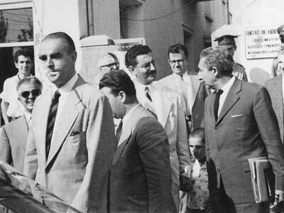 Ο τότε πρωθυπουργός Κων. Καραμανλής κατά...