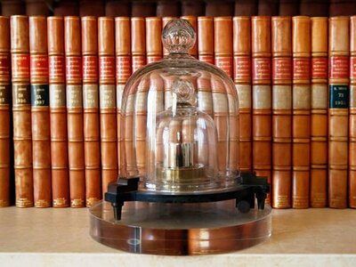 Εγκρίθηκε η ιστορική αναθεώρηση του ορισ...