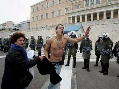Η φωτό από πορεία που κάνει θραύση στο f...