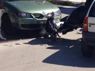 Πάτρα: Δίκυκλο συγκρούστηκε με δύο Ι.Χ. ...