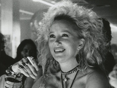 Στην ταινία "Revenge".