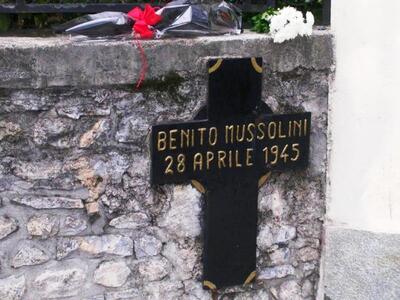 Άνοιξε για το κοινό ο τάφος του Μουσολίνι