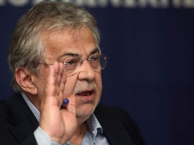 Το ΙΚΑ χάνει 250-300εκ ευρώ κάθε μήνα!