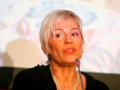 Χρύσα Ρώπα: Τα δύσκολα παιδικά χρόνια, η...