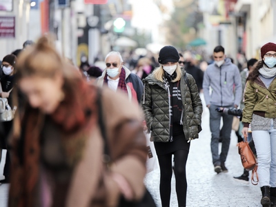 Κορωνοϊός: Ψηλά τα κρούσματα,  μειώνοντα...