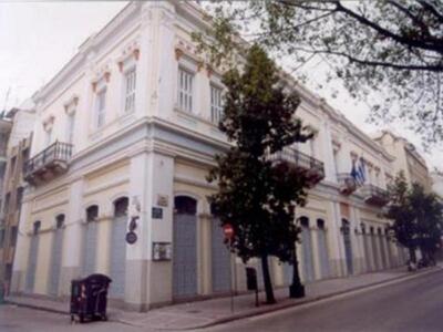 Πάτρα: "Ο δήμος δεν έχει προσλάβει ...