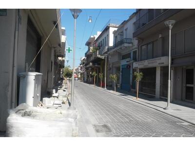 Κάτω Αχαΐα: Λευκή νύχτα με ανοικτά κατασ...