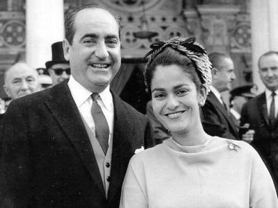 Με την αγαπημένη του Μαρίκα, στην αρχή τ...