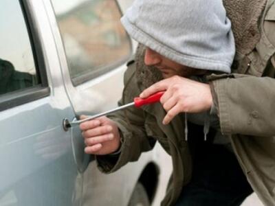 Πάτρα: Απανωτές διαρρήξεις αυτοκινήτων χ...