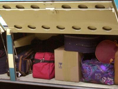 Ηλεία: Του έστελναν κούτες με ...αναβολι...