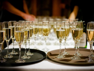 Πού θα κάνετε ρεβεγιόν τα Χριστούγεννα; ...